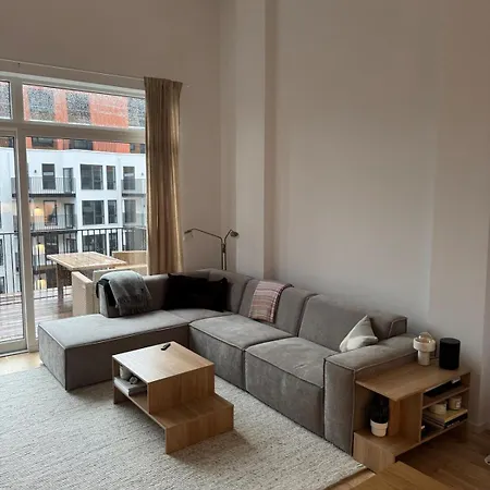 Oceanfront Stay, Large Balcony And Rooftop Access شقة *