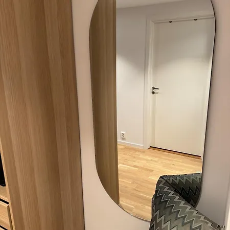 Oceanfront Stay, Large Balcony And Rooftop Access