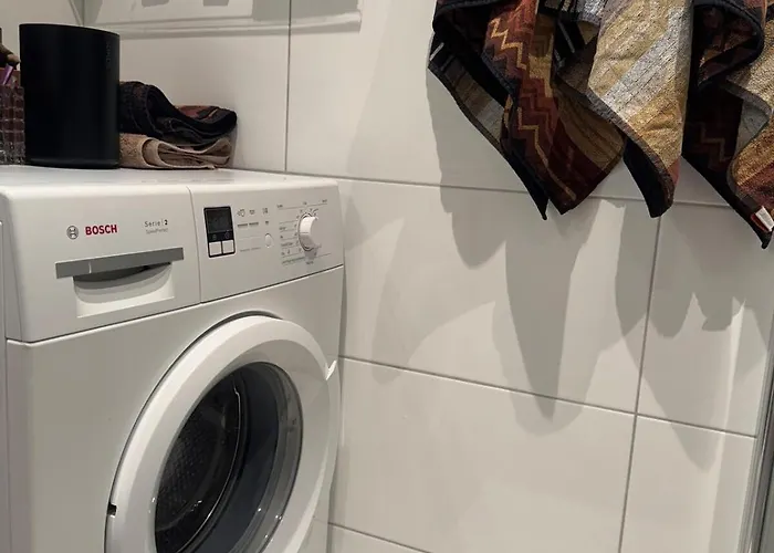 شقة Oceanfront Stay, Large Balcony And Rooftop Access *