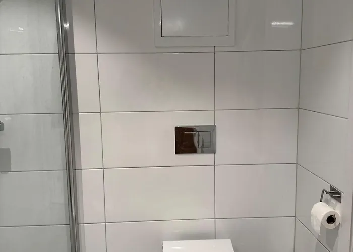 Oceanfront Stay, Large Balcony And Rooftop Access *