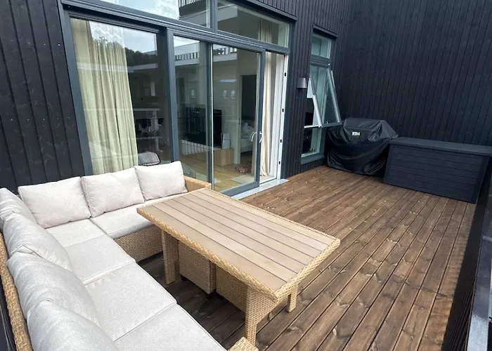 شقة Oceanfront Stay, Large Balcony And Rooftop Access